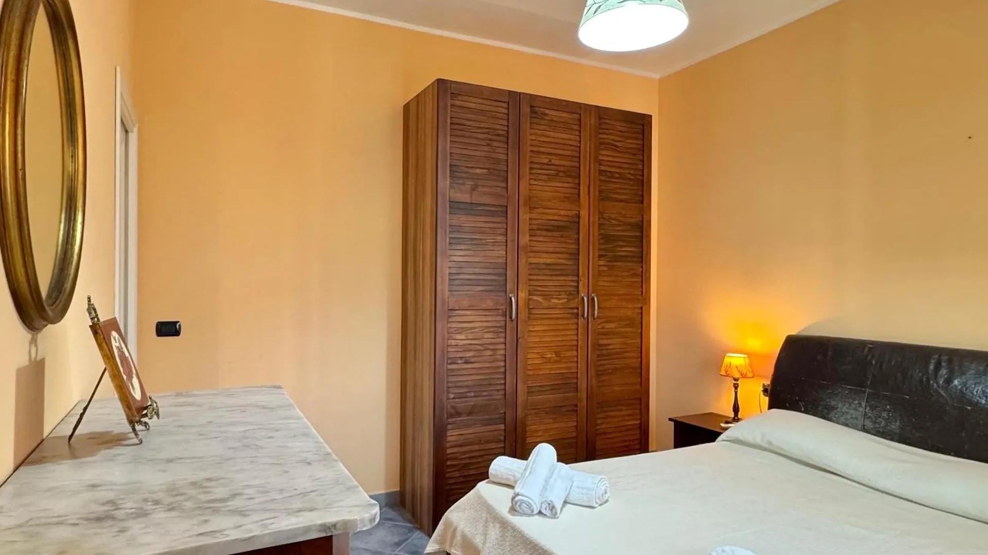 Nura'S - Guesthouse Virginia 阿尔盖罗 0*,  意大利